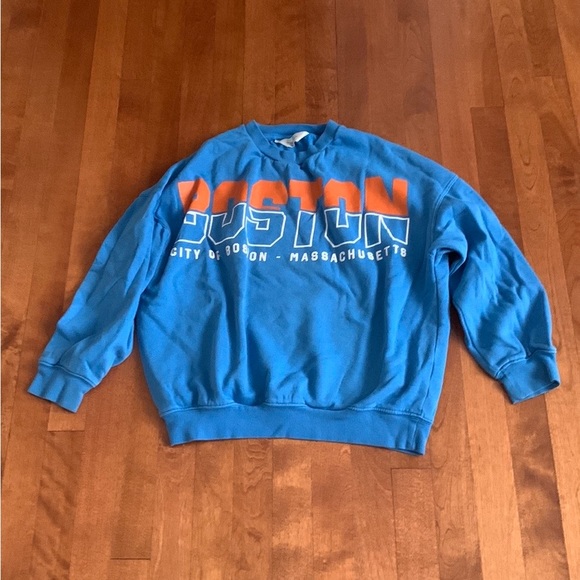 H&M Sweatshirt - Picture 1 of 2